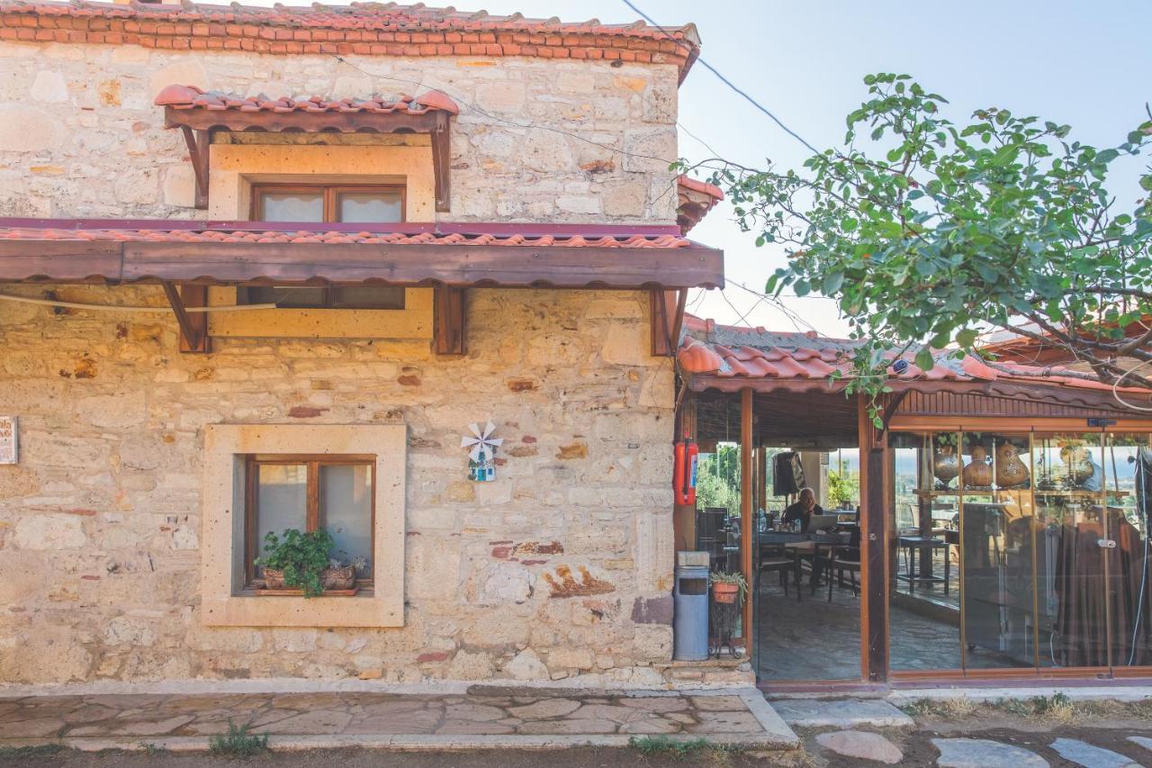 Kozbeyli Konagi Hotel Yenifoca Exterior photo